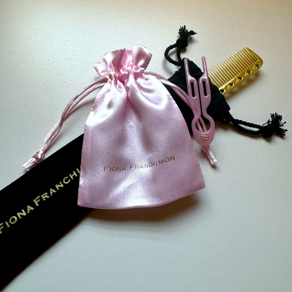 New Fiona Framchimon No1 Seashell Pink Hairpin and Comb